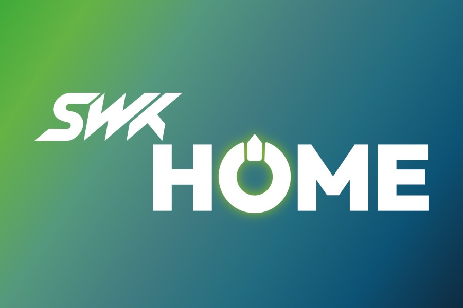 SWK HOME Logo mit grün-blauem Farbverlauf. Der Buchstabe O in Home ähnelt einem On-/Off-Symbol.