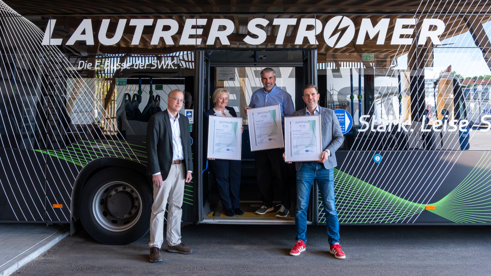Dreifach ausgezeichnet - SWK Stadtwerke Kaiserslautern Verkehrs-AG erfolgreich zertifiziert.