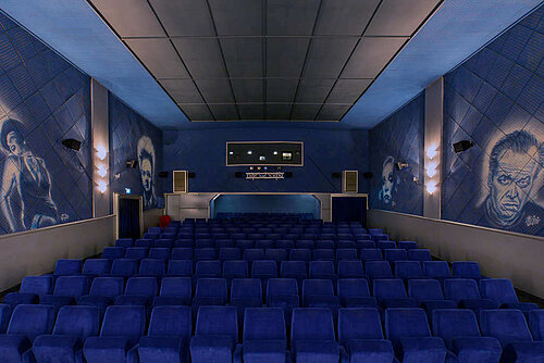 Kinosaal Ansicht Eingänge Provinzkino Kaiserslautern