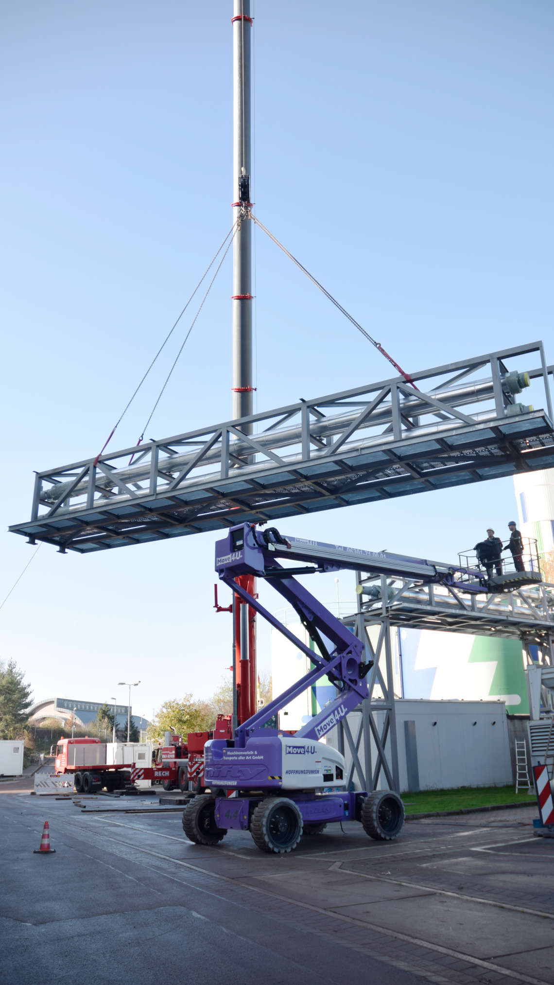 Außenbereich Standort Karcherstraße Rohrbrücke während der Modernisierung